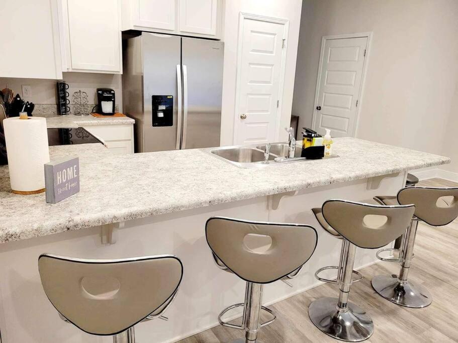 Апартаменты Brand New House In Pensacola,Ev Connector Available Экстерьер фото