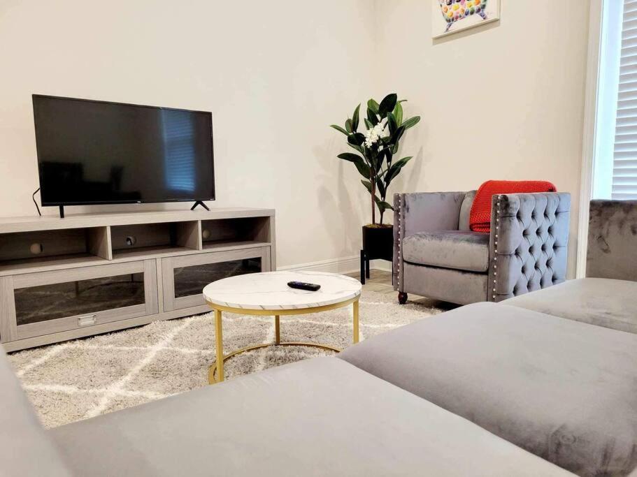 Апартаменты Brand New House In Pensacola,Ev Connector Available Экстерьер фото